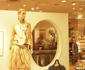 ブティック アカシヤ　店舗1